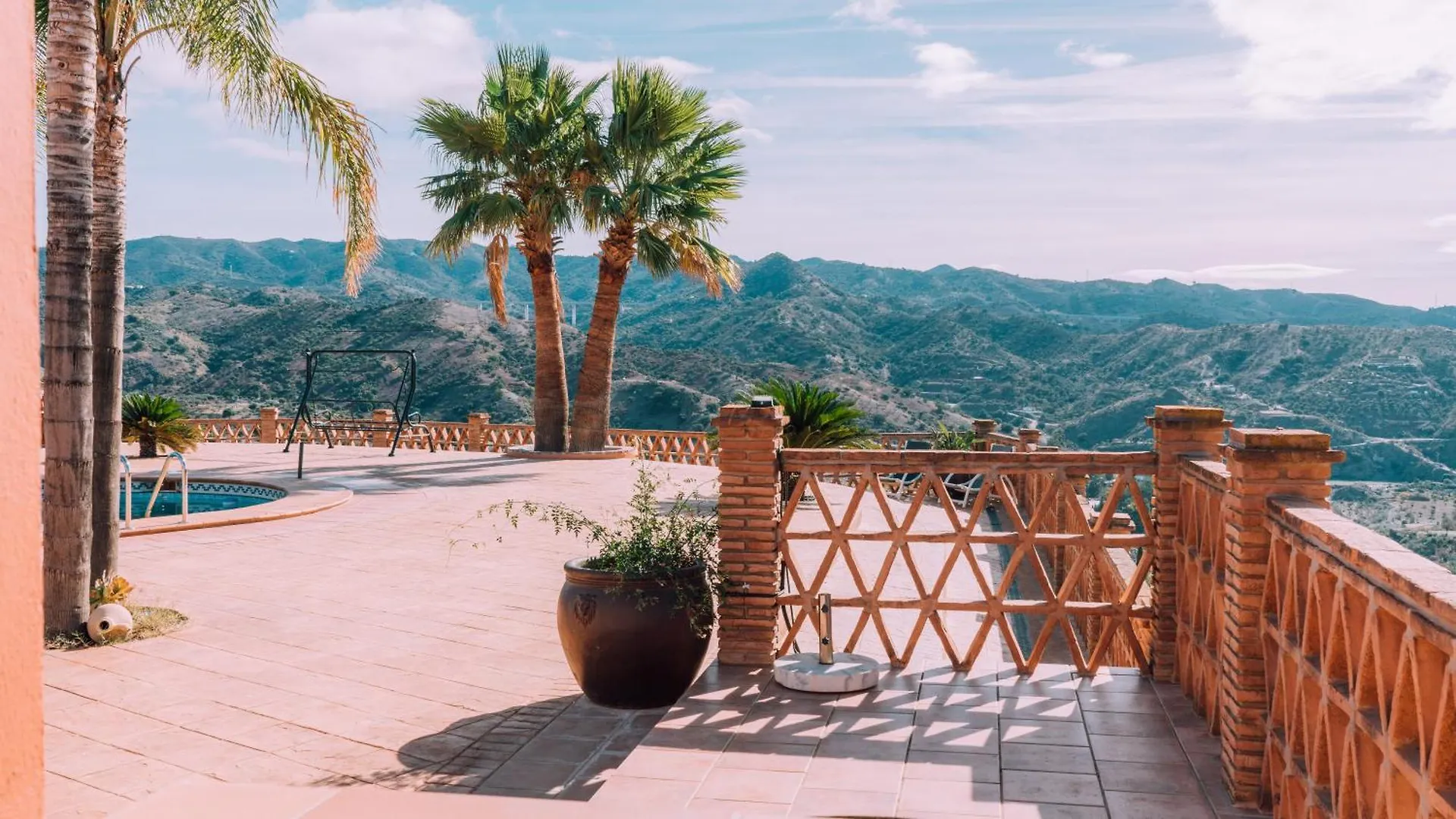 El Mirador Villa Almogia 0*,